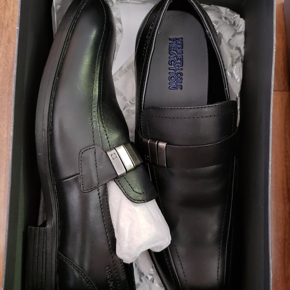 Mens Size 7.5 Kenneth Cole Dress shoes
